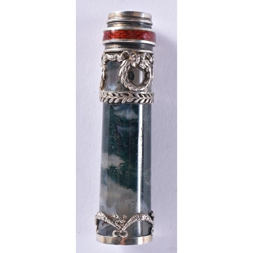 277 - AN ANTIQUE SILVER AGATE AND ENAMEL PARASOL HANDLE. 43.5 grams. 7.25 cm x 2 cm.