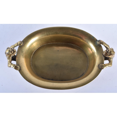 285 - AN ANTIQUE CHINESE BRONZE CENSER. 18 cm wide.