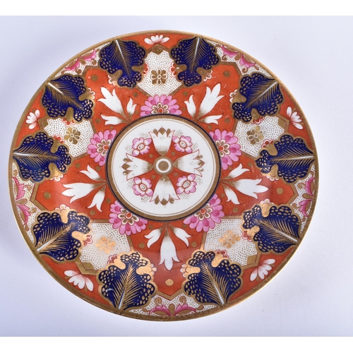 34 - TWO FINE EARLY 19TH CENTURY FLIGHT BARR & BARR WORCESTER IMARI PLATES. Largest 26cm wide. (2)