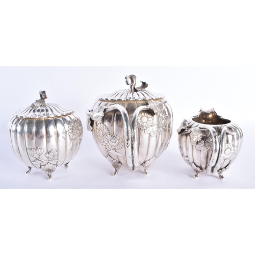 393 - A FINE 19TH CENTURY JAPANESE MEIJI PERIOD THREE PIECE SILVER TEASET of beautiful quality, decorated ... 