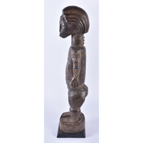 400 - AN AFRICAN BAULE TRIBAL CARVED WOOD MALE FIGURE Ivory Coast. 41 cm high.