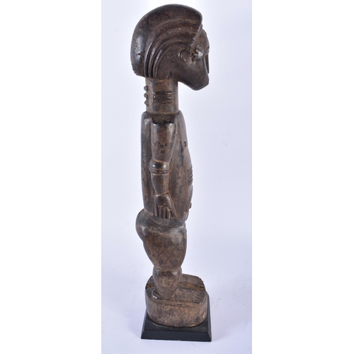 400 - AN AFRICAN BAULE TRIBAL CARVED WOOD MALE FIGURE Ivory Coast. 41 cm high.