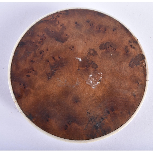 413 - AN ANTIQUE PAPIER MACHE CIRCULAR SNUFF BOX AND COVER together with another burr wood snuff box. Larg... 