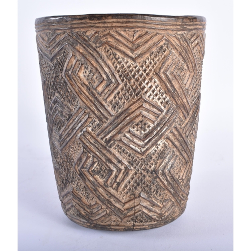 417 - AN AFRICAN TRIBAL CARVED WOOD KUBA DRINKING CUP Ivory Coast. 14.5 cm high.