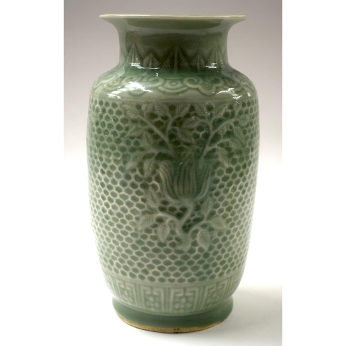 450 - A LATE 19TH CENTURY CHINESE CELADON CYLINDRICAL VASE Guangxu mark and period. 24 cm high.