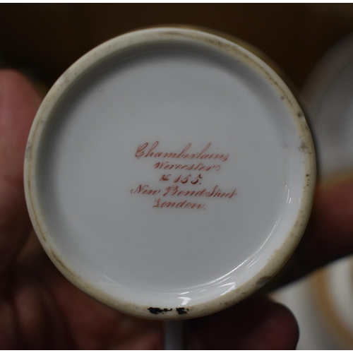 46 - ASSORTED EARLY 19TH CENTURY WORCESTER TEAWARES including cups and saucers. (qty)