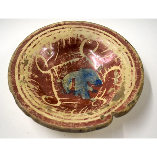 473 - AN EARLY HISPANO MORESQUE POTTERY LUSTRE BOWL together with a Persian dish. Largest 21.5 cm wide. (2... 