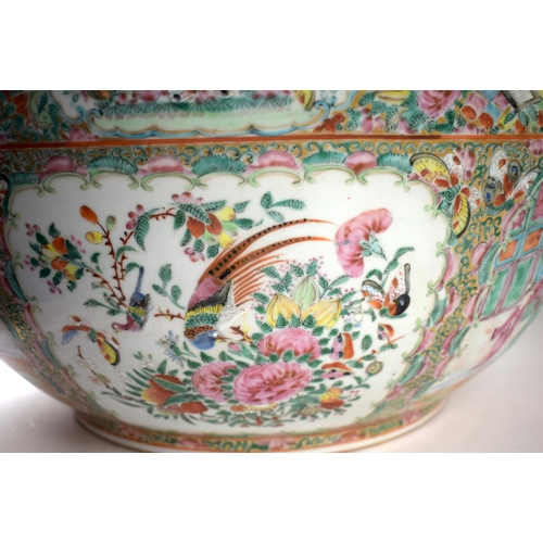 504 - AN EXTREMELY LARGE 19TH CENTURY CHINESE CANTON BOWL Qing 53 cn  x 24 cm