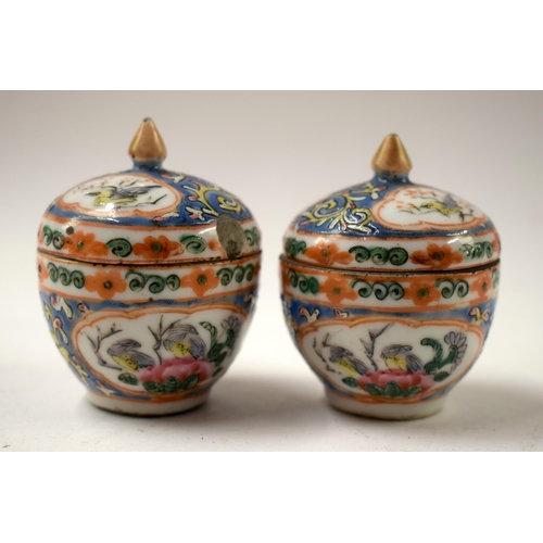 516 - GROUP OF CHINESE CERAMICS (5) Largest 23 cm high