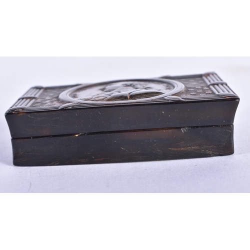 526 - AN EARLY 19TH CENTURY CARVED TORTOISESHELL GRAND NATIONAL JUBILEE TORTOISESHELL SNUFF BOX carved wit... 