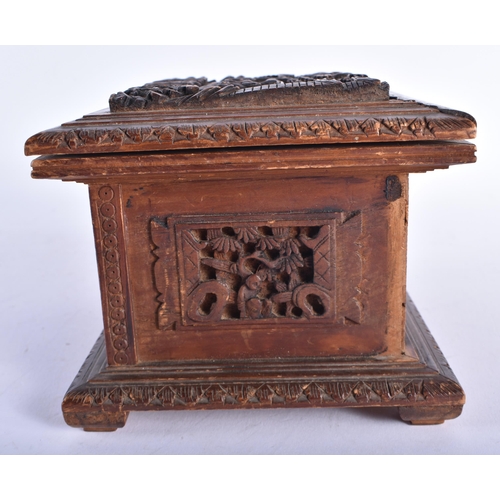 563 - A 19TH CENTURY CHINESE CARVED SANDALWOOD CASKET Qing. 16 cm x 14 cm.