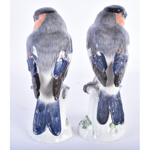 68 - A PAIR OF GERMAN MEISSEN PORCELAIN BIRDS. 15 cm high.