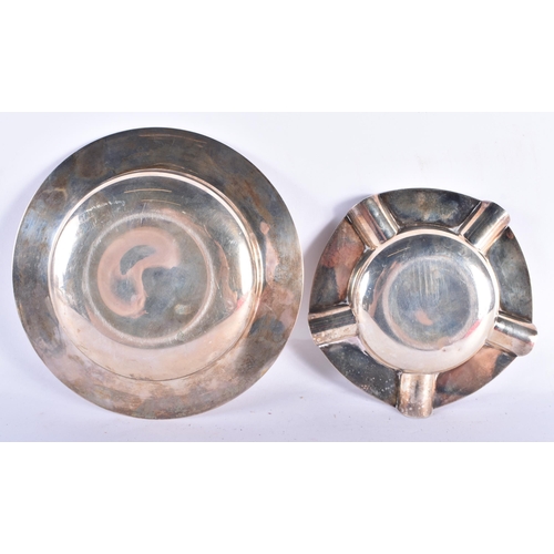 94 - TWO ENGLISH SILVER DISHES. 226 grams. Largest 14 cm diameter. (2)