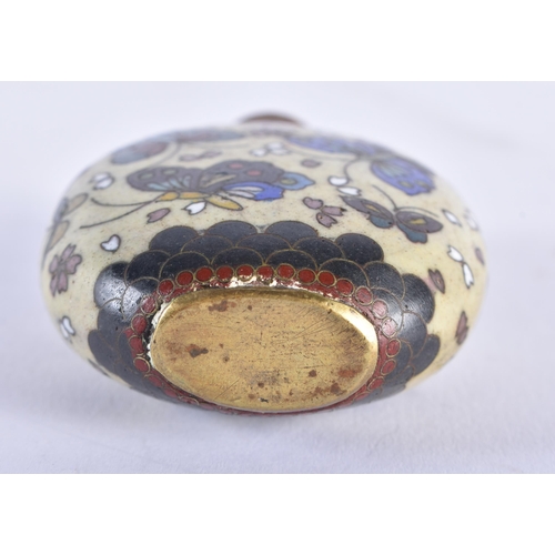 1030 - A 19TH CENTURY JAPANESE MEIJI PERIOD CLOISONNE ENAMEL SNUFF BOTTLE probably an early work by Namikaw... 