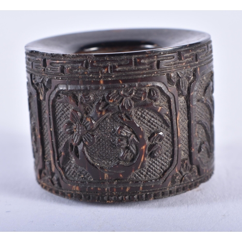 1070 - A RARE 18TH CENTURY CHINESE CARVED COCONUT RING Qianlong. 4 cm wide.