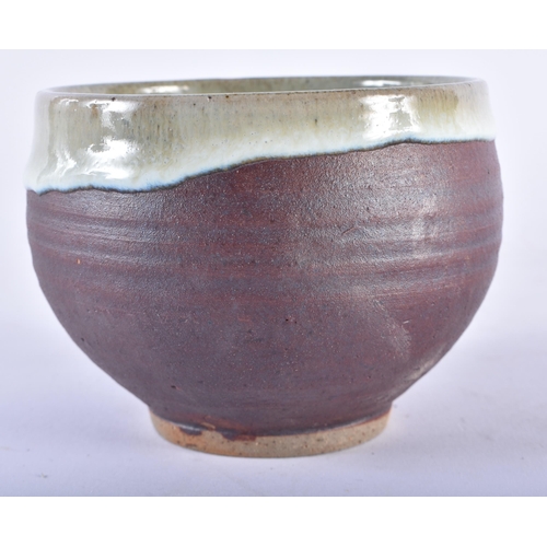 609 - A MICHAEL LEACH YELLAND POTTERY STUDIO POTTERY BOWL. 10 cm wide.