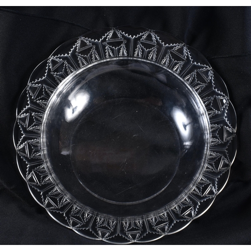 627 - A FRENCH LALIQUE GLASS BOWL. 27 cm diameter.  WE ARE UNABLE TO OFFER IN HOUSE SHIPPING ON GLASS ITEM... 