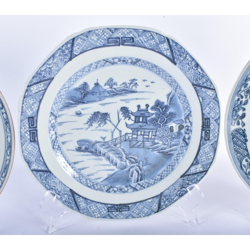 740 - FOUR 18TH CENTURY CHINESE EXPORT BLUE AND WHITE PORCELAIN PLATES Qianlong, together with a Qing blue... 