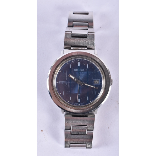 775 - Mens Vintage Seiko Blue Dial Watch Ref. 7005-8190 Automatic Working. 4 cm wide.