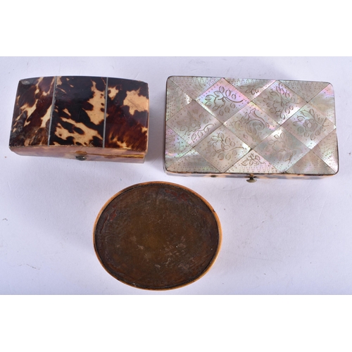 782 - Boxes Inc Mother Of Pearl Card Case, Tortoiseshell Trinket, Horn Snuff x 3. Largest 8.5 cm wide. (3)