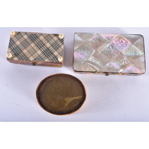 782 - Boxes Inc Mother Of Pearl Card Case, Tortoiseshell Trinket, Horn Snuff x 3. Largest 8.5 cm wide. (3)