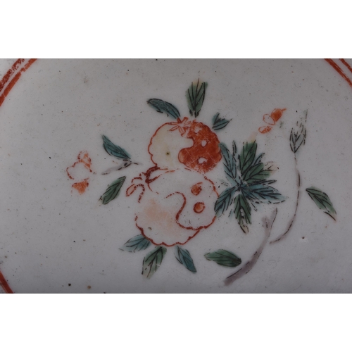 861 - A LARGE 18TH CENTURY JAPANESE EDO PERIOD KAKIEMON BOWL painted with flowers. 23 cm wide.