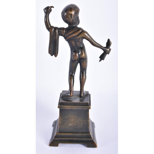 862 - A SMALL ANTIQUE BRONZE FIGURE OF A MALE After the Antiquity. 12 cm high.