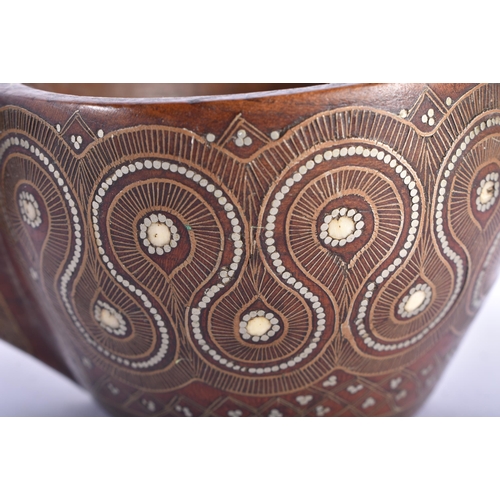 879 - A FINE LATE 19TH CENTURY RUSSIAN CARVED WOOD SILVER INLAID CUP Possibly Talashkino. 19 cm wide. Note... 