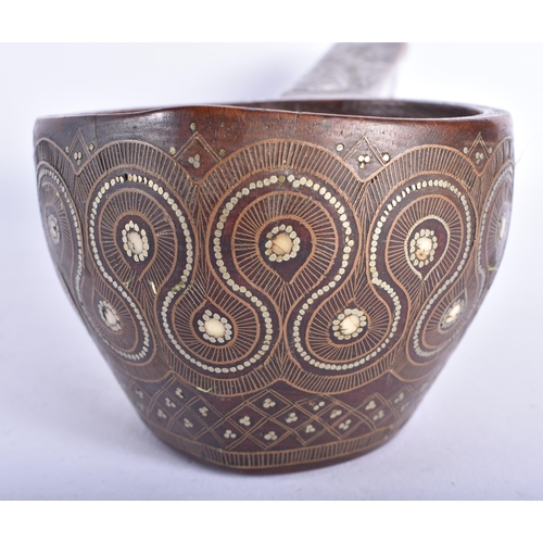 879 - A FINE LATE 19TH CENTURY RUSSIAN CARVED WOOD SILVER INLAID CUP Possibly Talashkino. 19 cm wide. Note... 