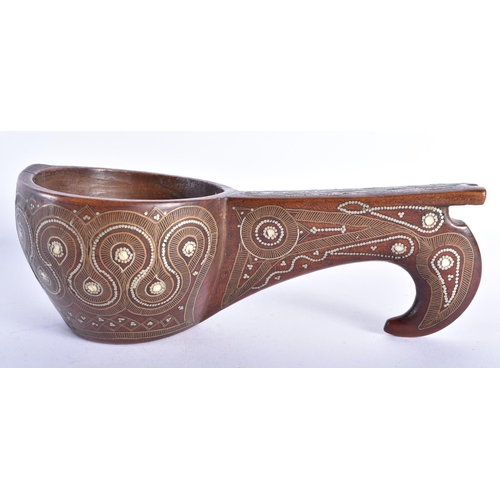 879 - A FINE LATE 19TH CENTURY RUSSIAN CARVED WOOD SILVER INLAID CUP Possibly Talashkino. 19 cm wide. Note... 