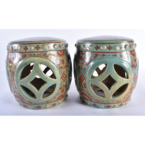 889 - AN UNUSUAL PAIR OF LATE 19TH/20TH CENTURY CHINESE STONEWARE IMARI CELADON BARRELS. 17 cm x 14 cm.