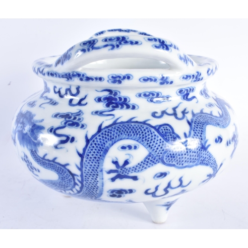 236 - A RARE 19TH CENTURY CHINESE TWIN HANDLED BLUE AND WHITE PORCELAIN CENSER bearing Qianlong marks to b... 