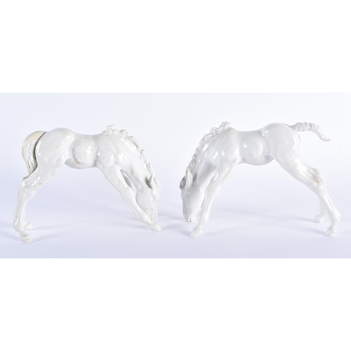 3 - A PAIR OF MEISSEN PORCELAIN HORSES. 15 cm wide.