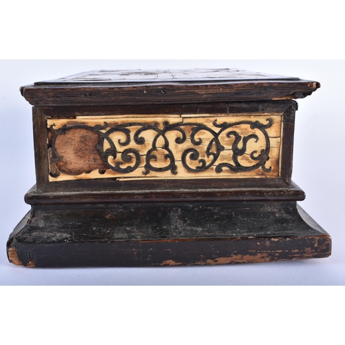 502 - AN EARLY 18TH CENTURY ITALIAN CARVED WOOD CASKET inlaid with bone. 28 cm x 18 cm.