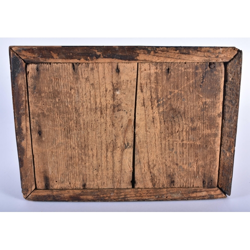 502 - AN EARLY 18TH CENTURY ITALIAN CARVED WOOD CASKET inlaid with bone. 28 cm x 18 cm.