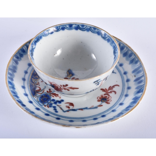 569 - A PAIR OF 18TH CENTURY ENGLISH BLUE AND WHITE PORCELAIN TEABOWLS AND SAUCERS possibly Liverpool. 11 ... 