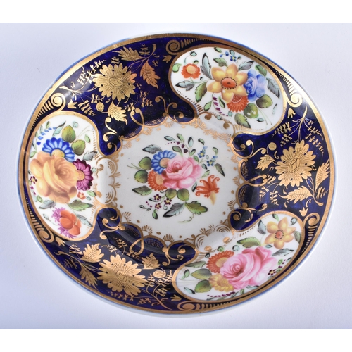 570 - AN 18TH CENTURY ENGLISH PORCELAIN TEABOWL AND SAUCER together with a Derby saucer. (3)