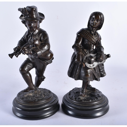 64 - A PAIR OF 19TH CENTURY FRENCH BRONZE FIGURES OF MUSICIANS. 18 cm high.