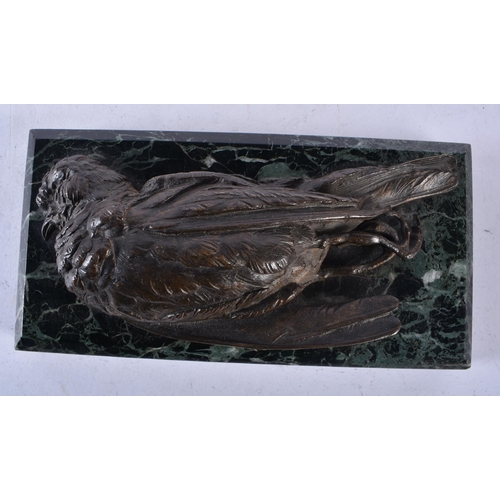 702 - A 19TH CENTURY FRENCH BRONZE AND MARBLE STUDY OF A DEAD GAME BIRD. 21 cm x 9 cm.