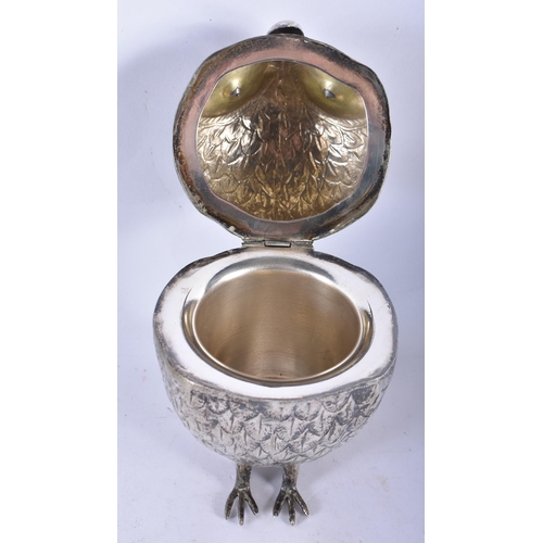 752 - AN EARLY 20TH CENTURY CONTINENTAL WHITE METAL OWL TEA CADDY AND COVER with glass eyes. 438 grams. 17... 