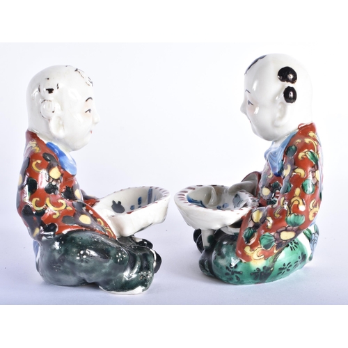 2018 - A PAIR OF 19TH CENTURY JAPANESE MEIJI PERIOD AO KUTANI PORCELAIN FIGURES painted with flowers. 14 cm... 