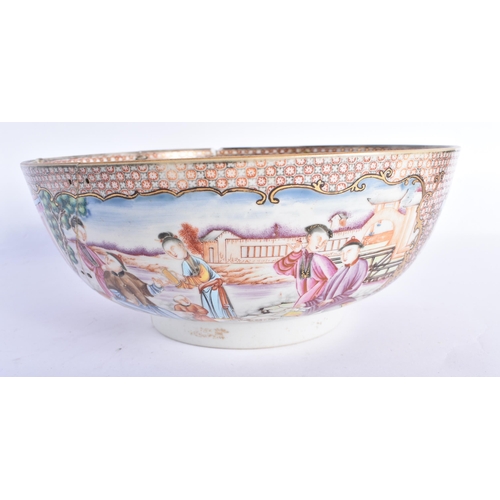 2021 - A LARGE 18TH CENTURY CHINESE BLUE AND WHITE PORCELAIN DISH Qianlong, together with a Qianlong bowl. ... 