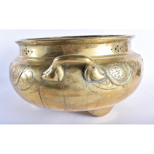 2206 - A LARGE 19TH CENTURY JAPANESE MEIJI PERIOD TWIN HANDLED BRONZE JARDINIERE decorated with dragons. 45... 