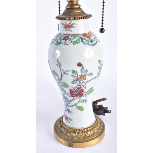 2443 - A 19TH CENTURY FRENCH SAMSONS OF PARIS PORCELAIN LAMP modelled in the Chinese Export style. 43 cm hi... 