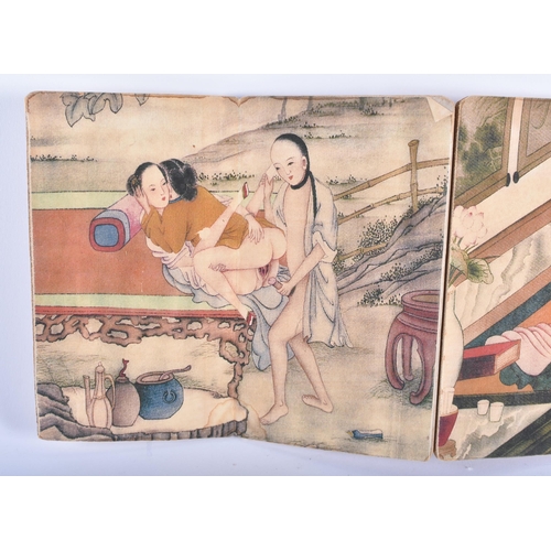 2444 - TWO CHINESE FOLDING EROTIC BOOKLET 20th Century. (2)