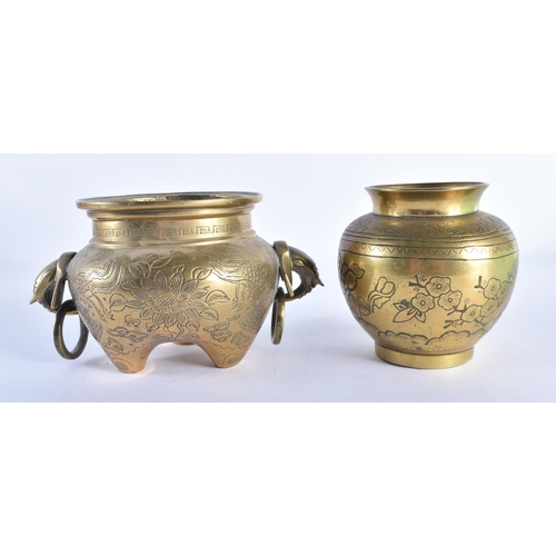 2506 - TWO 19TH CENTURY CHINESE BRONZE CENSERS. Largest 17 cm wide. (2)