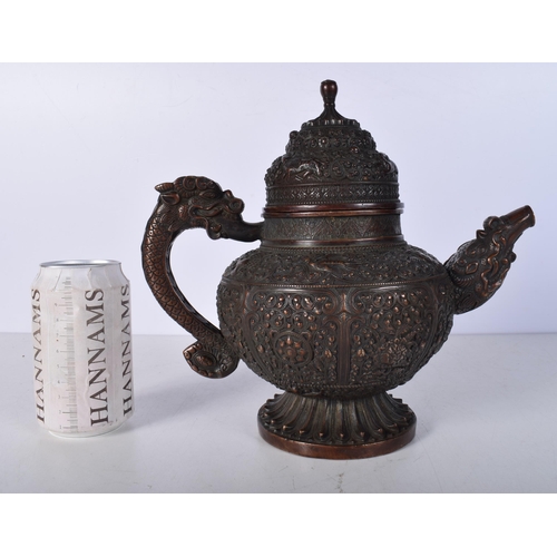 3040 - A Tibetan bronze Ewer 24cm