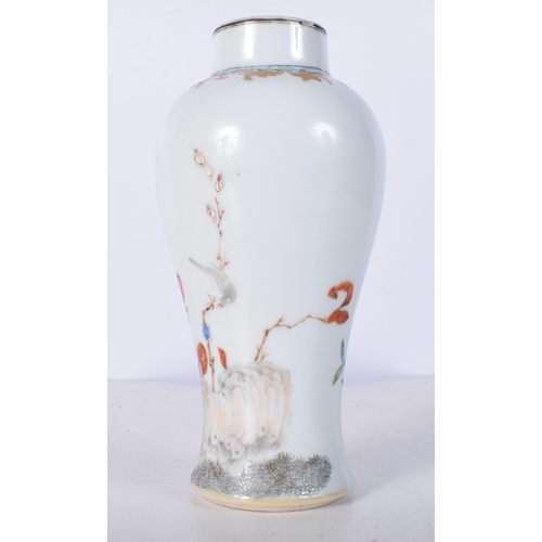 3053 - A Chinese porcelain vase decorated with birds and foliage 18cm.