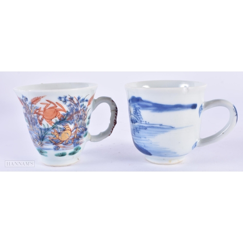 134 - AN 18TH CENTURY CHINESE EXPORT BLUE AND WHITE TANKARD Qianlong, together with two smaller Qianlong c... 