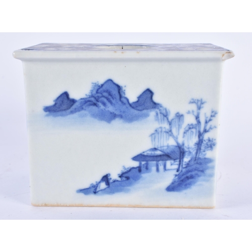 156 - A RARE 18TH CENTURY CHINESE EXPORT BLUE AND WHITE PORCELAIN INKWELL Qianlong. 10 cm x 8.5 cm.